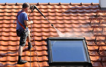 roof cleaning Llanerfyl, Powys